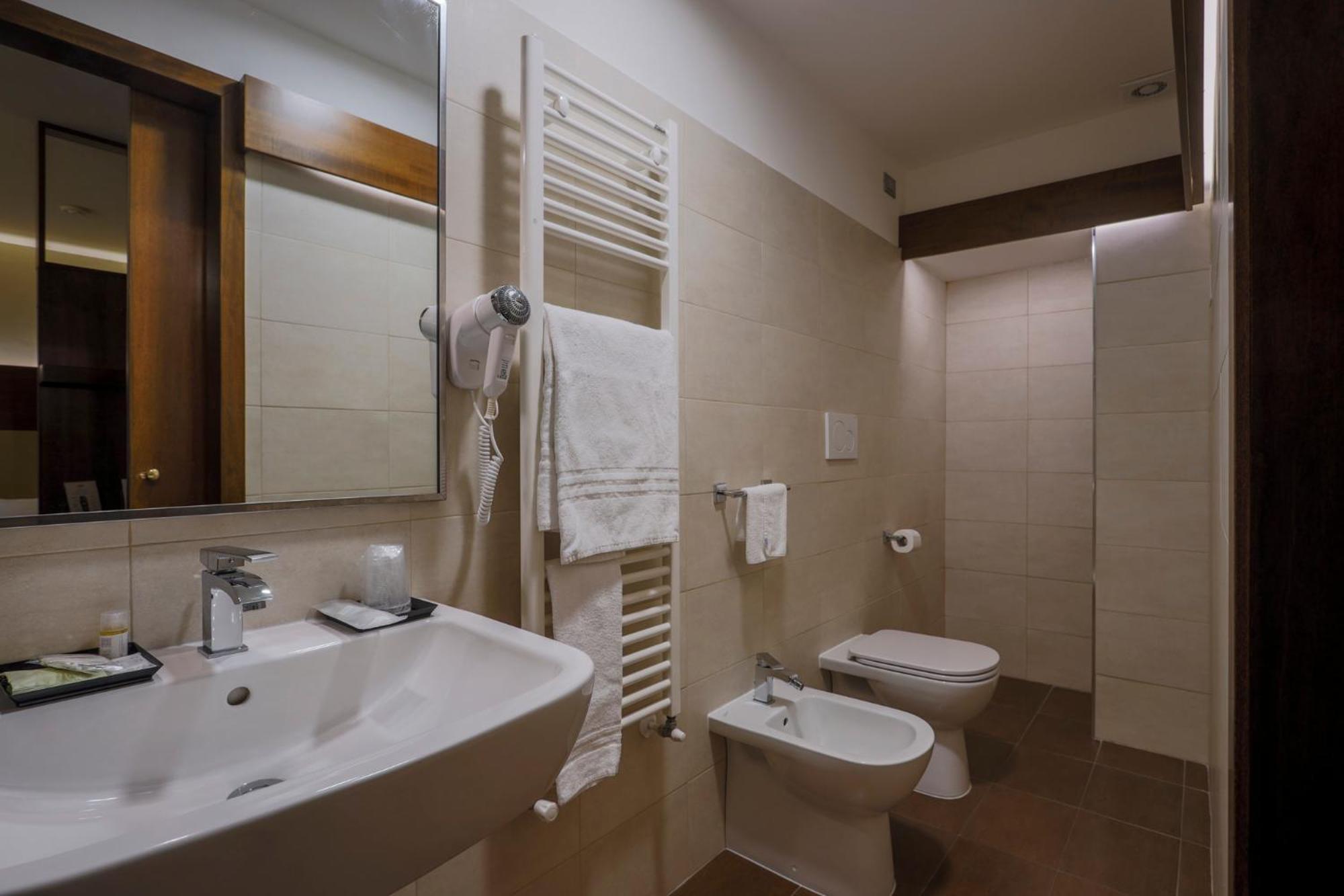 Hotel Velino Avezzano Esterno foto